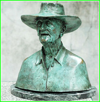 Ecrivains et sculpteur à Gallargues