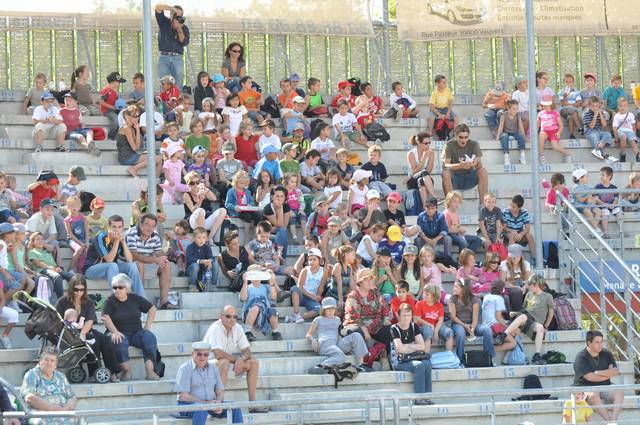 <span style="color:#0000FF;">SOUVENIRS...</span><br>C'était le 25 septembre 2009....<br>Malgré le succès, l'expérience ne fut pas renouvelée.